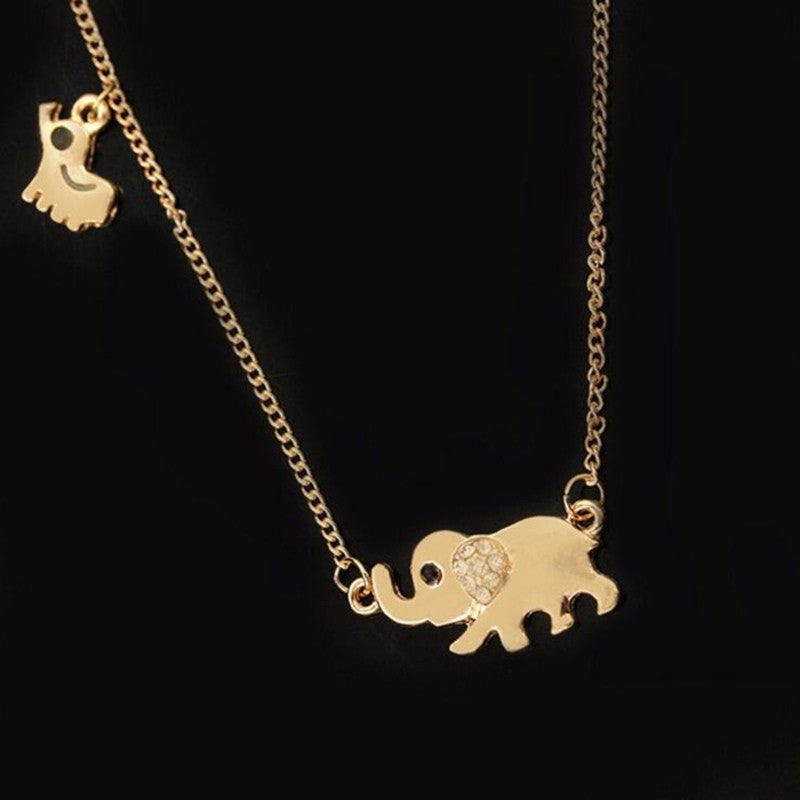 Adorable Mom and baby elephant for all Elephant lovers!