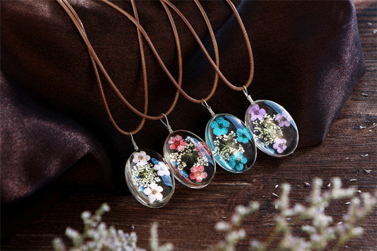 Vintage Flower Pendant Necklace