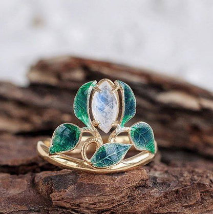 Leaf Crown Moonstone ring