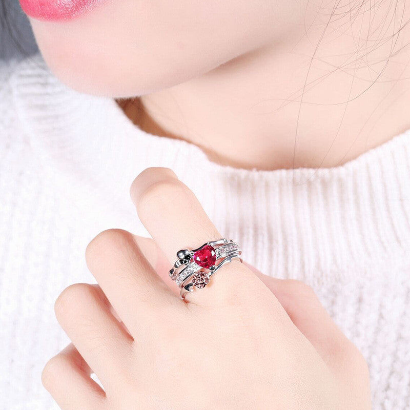 Luxurious Skull Ring
