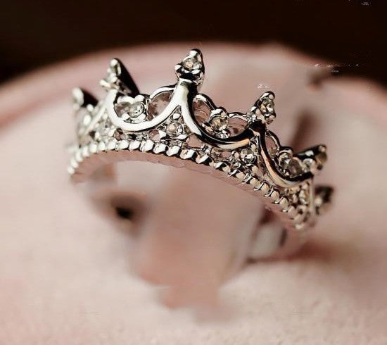 Vintage Queen Crown Ring