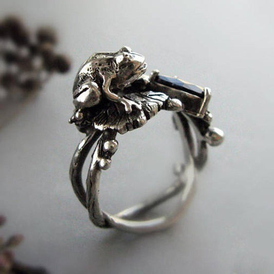 Frog in a Pond Ring