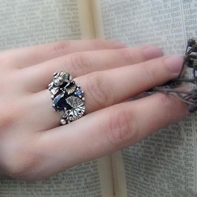 Frog in a Pond Ring