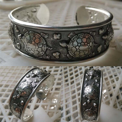 Vintage Silver Plated Adorable Turtle Bracelet