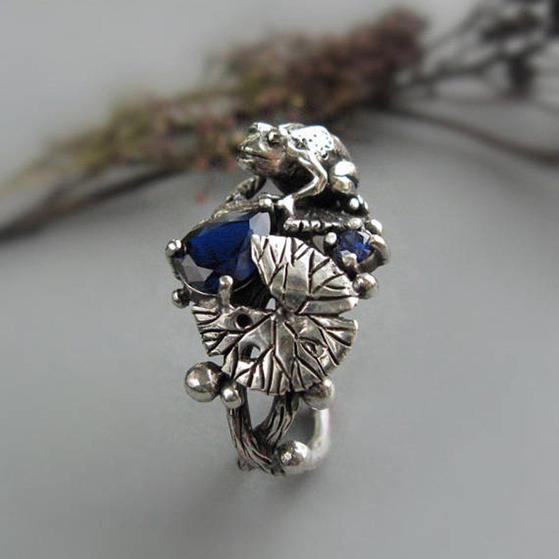 Frog in a Pond Ring