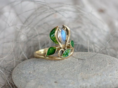 Leaf Crown Moonstone ring