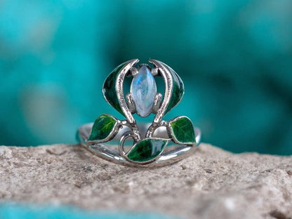 Leaf Crown Moonstone ring